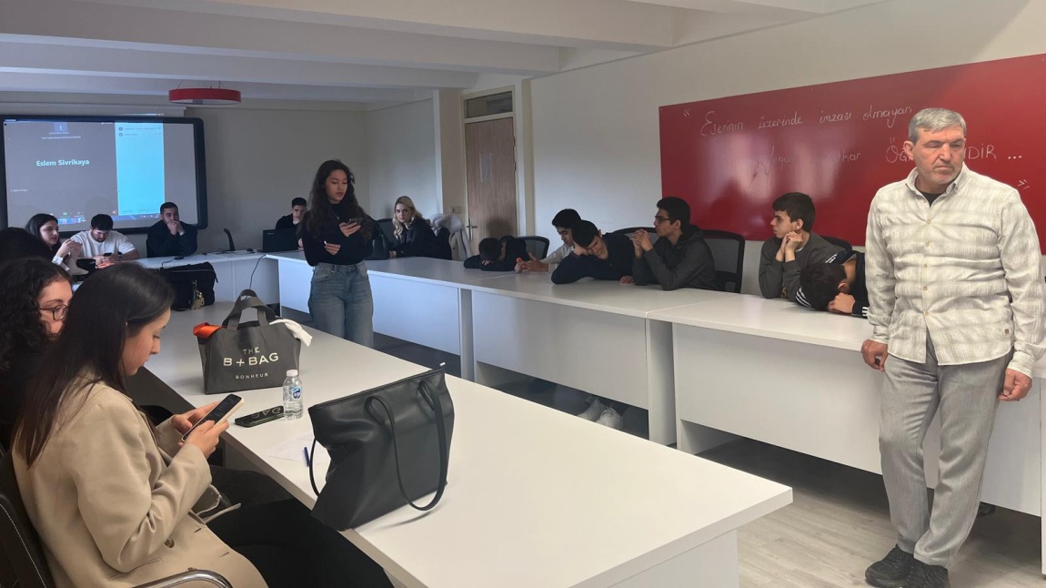 Altınbaş Üniversitesi Hukuk Fakültesi Öğrencileri Tarafından Çocuk Hakları Sununu Yapılmıştır