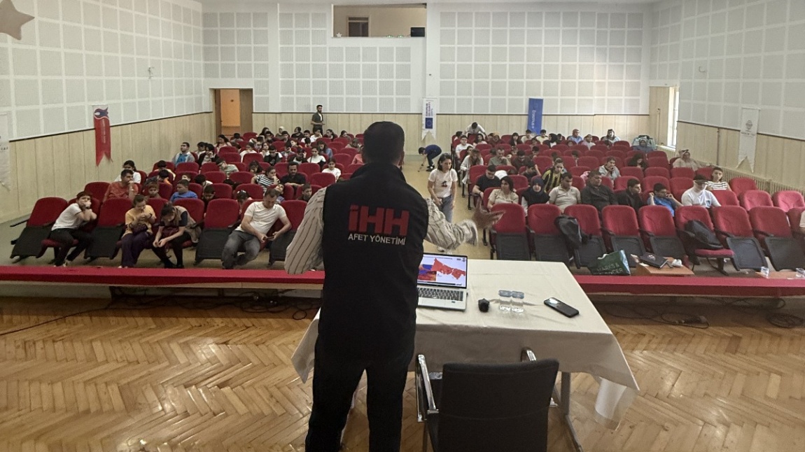 Bireyler ve Aileler için Afet Bilinci Eğitimi
